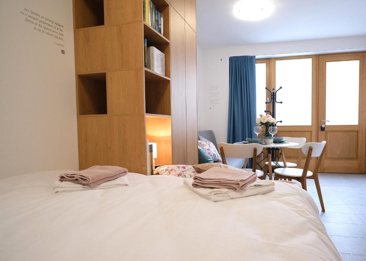 Apartma Libris โคเปร์ ภายนอก รูปภาพ